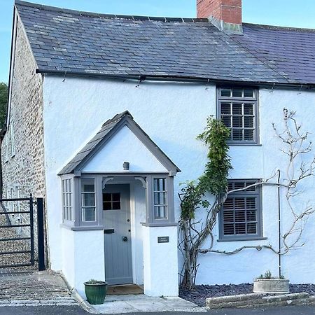 Cosy Two Bedrooom Cottage Set In A Dorset Village Sturminster Newton Bagian luar foto