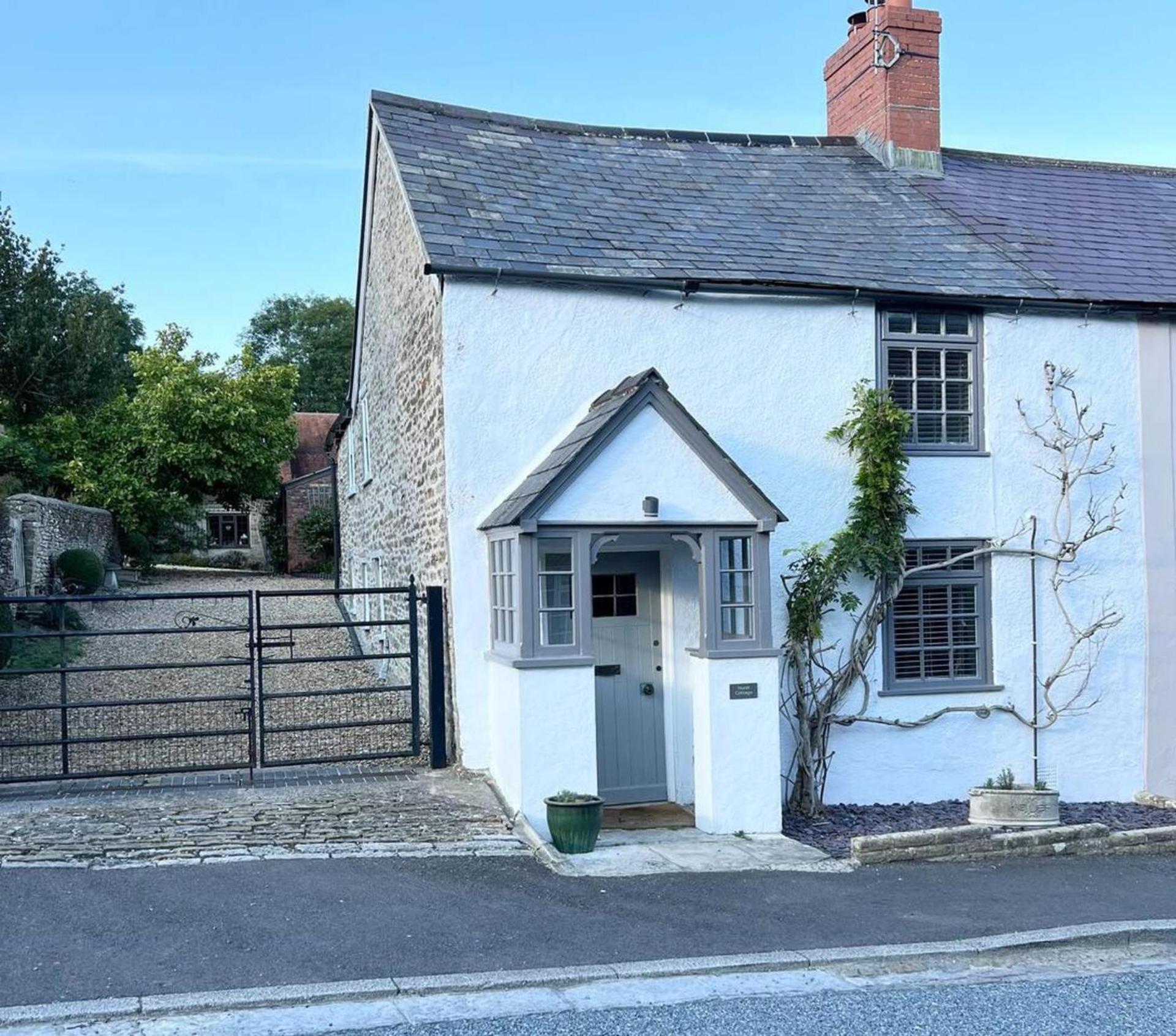 Cosy Two Bedrooom Cottage Set In A Dorset Village Sturminster Newton Bagian luar foto